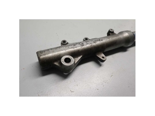 Barra botella IZQ Burgman 250 400 98-02 C3H110