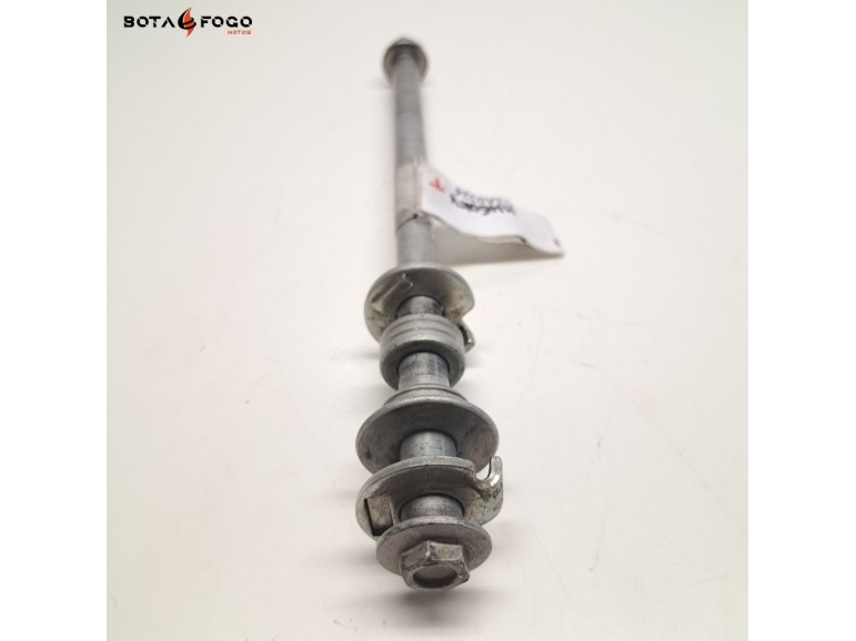 Eje rueda TRAS Honda Hornet 600 2003-2006 C3A0324