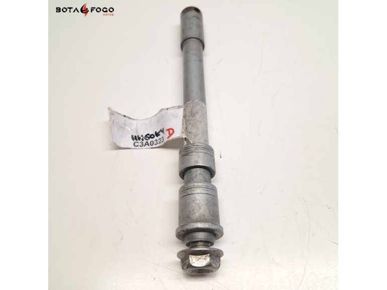 Eje rueda DEL Honda Hornet 600 2003-2006 C3A0323