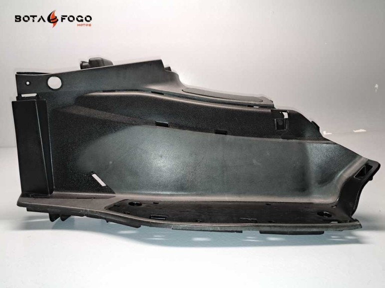 Suelo    Kymco Xciting 500 2008-2012 P5C017 64310-LBA2-E000