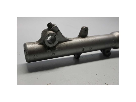 Barra botella DCH Burgman 250 / 400 02-06 C3H094