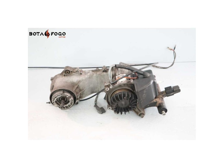 Motor Piaggio ZIP 49 50  M1B013