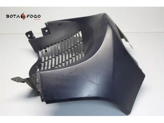 Cubre radiador Burgman 250 400 98-02 P4B050