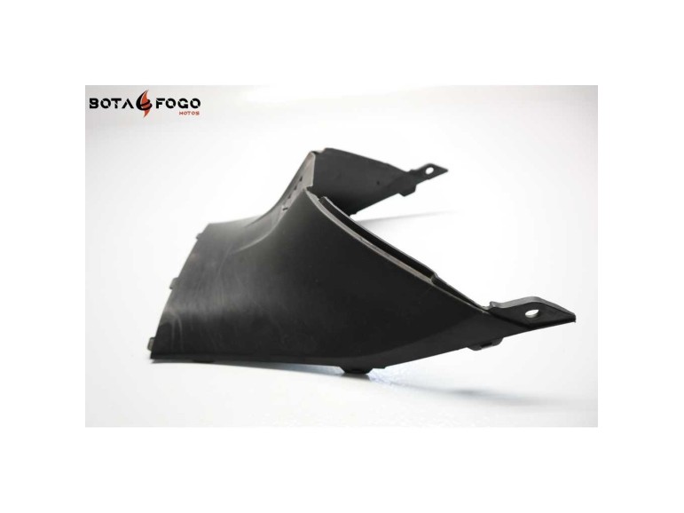 Tapa Reposapiés Burgman 400 06-16 P3C218