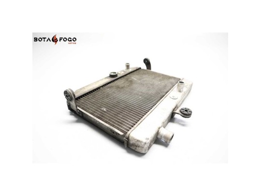 Radiador Burgman 400 06-16 M3C042