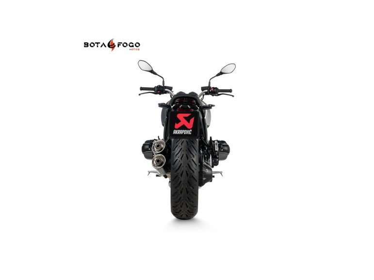 Akrapovic