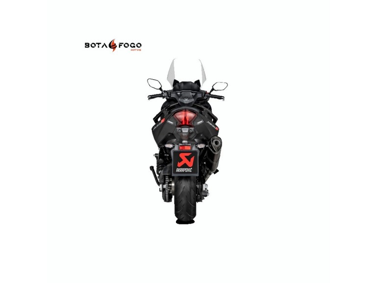 Akrapovic
