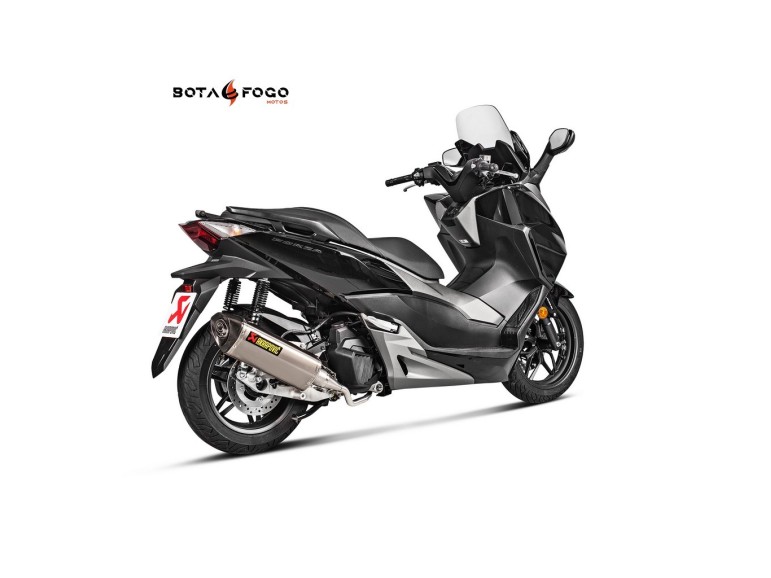 Akrapovic